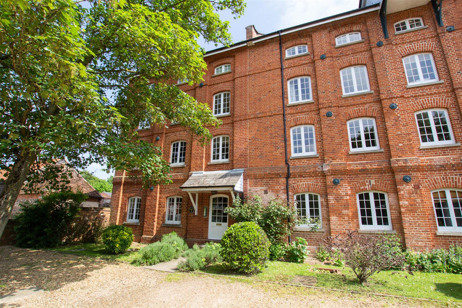 2 Bedroom for sale in Great Chesterford Cheffins Saffron Walden Sales